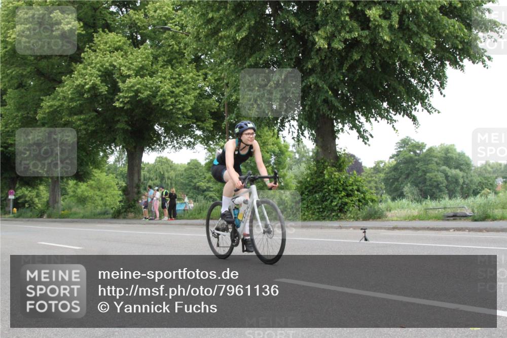 15.06.2025 - 7 Türme Triathlon Yannick Fuchs http://msf.ph/oto/7961136 15.06.2025 12:11:29 Radfahren  meine-sportfotos.de