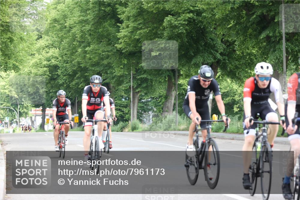 15.06.2025 - 7 Türme Triathlon Yannick Fuchs http://msf.ph/oto/7961173 15.06.2025 10:01:06 Radfahren 22, 24, 25, 77, 78, 80 meine-sportfotos.de