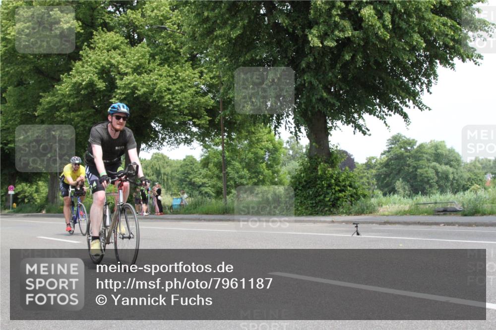 15.06.2025 - 7 Türme Triathlon Yannick Fuchs http://msf.ph/oto/7961187 15.06.2025 12:13:38 Radfahren  meine-sportfotos.de