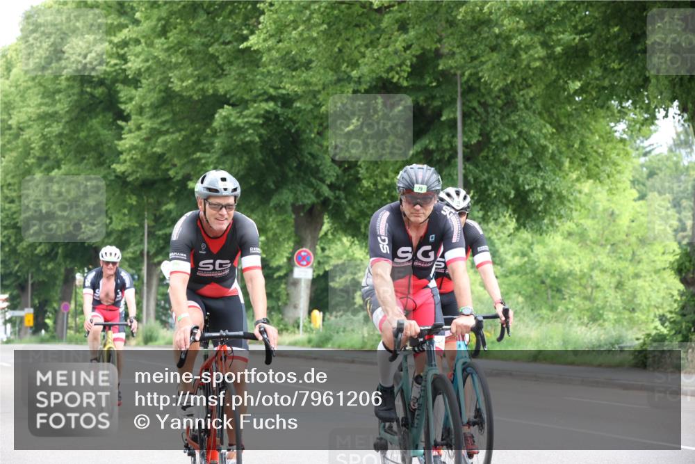 15.06.2025 - 7 Türme Triathlon Yannick Fuchs http://msf.ph/oto/7961206 15.06.2025 10:01:08 Radfahren 22, 24, 25, 77, 78, 80 meine-sportfotos.de
