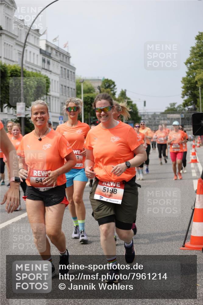 15.06.2025 - REWE Women's Run Jannik Wohlers http://msf.ph/oto/7961214 15.06.2025 09:46:03 Laufen 54, 5198 meine-sportfotos.de