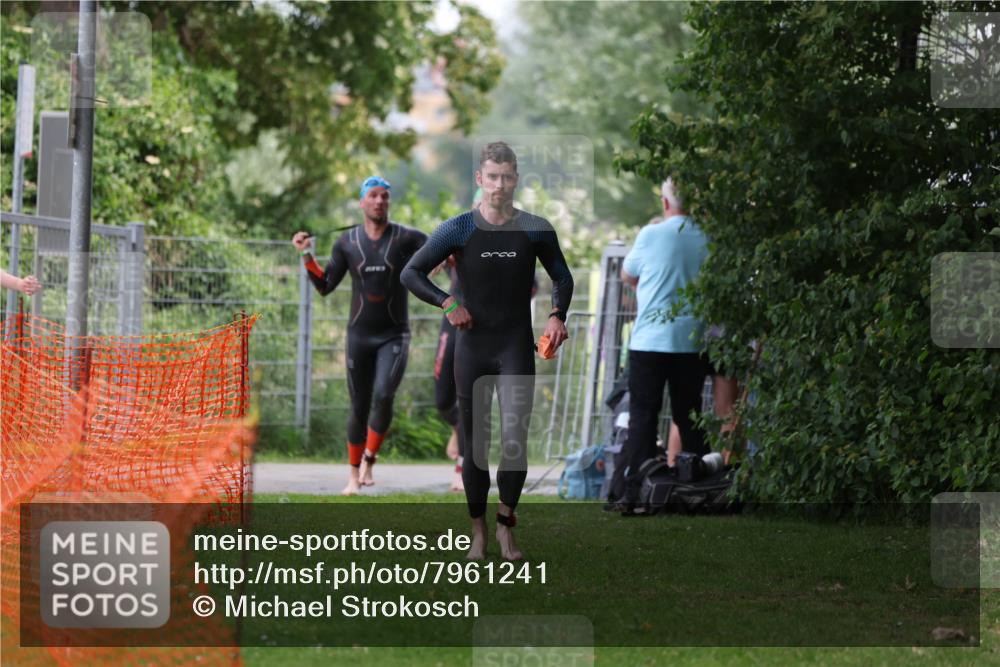 15.06.2025 - 7 Türme Triathlon Michael Strokosch http://msf.ph/oto/7961241 15.06.2025 12:13:05 Schwimmen 453, 459, 494, 561, 605 meine-sportfotos.de