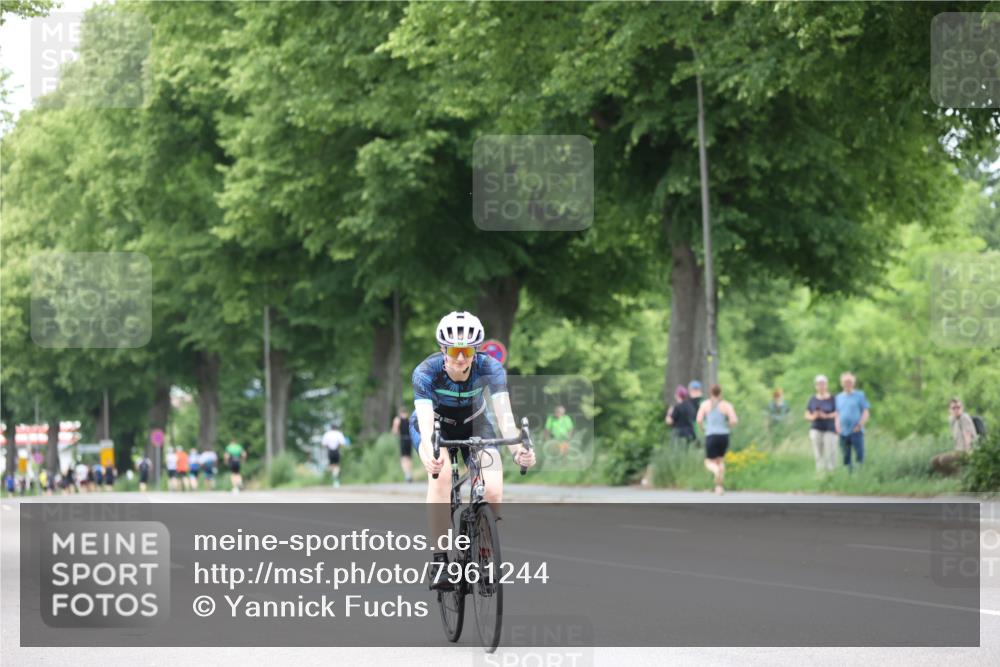 15.06.2025 - 7 Türme Triathlon Yannick Fuchs http://msf.ph/oto/7961244 15.06.2025 13:49:45 Radfahren 514 meine-sportfotos.de