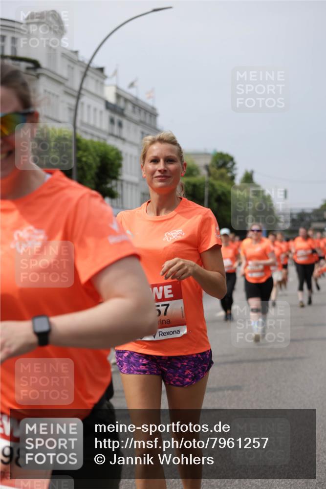 15.06.2025 - REWE Women's Run Jannik Wohlers http://msf.ph/oto/7961257 15.06.2025 09:46:04 Laufen 98, 57 meine-sportfotos.de