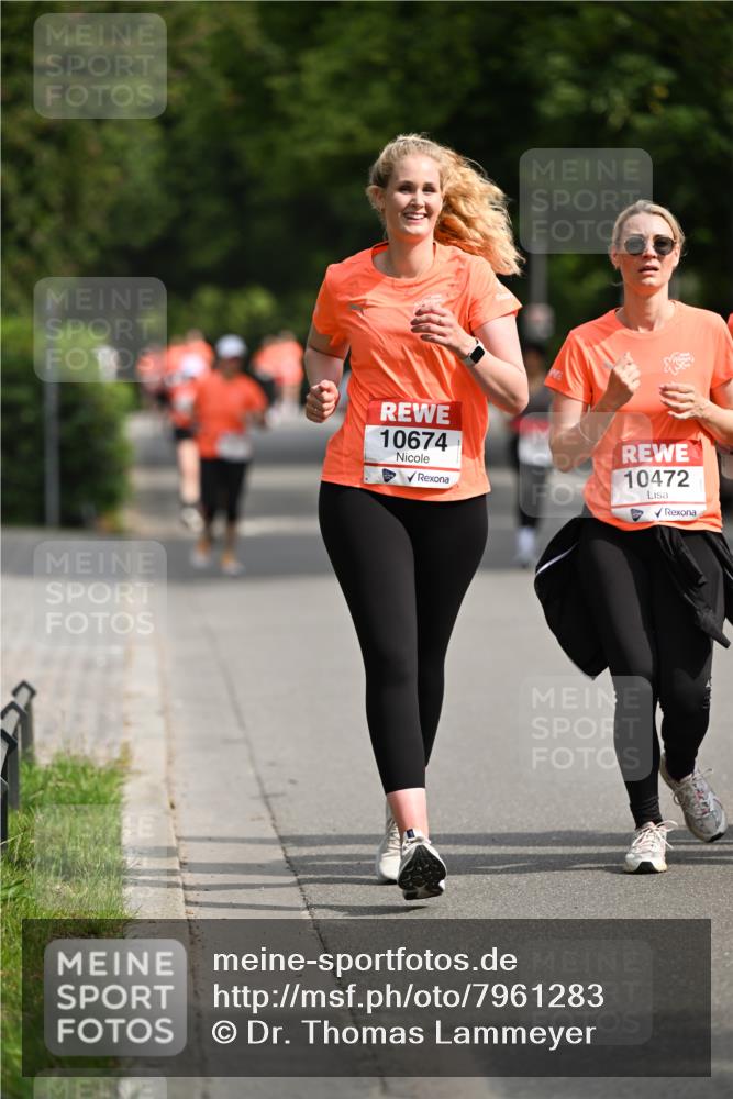 15.06.2025 - REWE Women's Run Dr. Thomas Lammeyer http://msf.ph/oto/7961283 15.06.2025 09:50:20 Laufen 10674, 10472 meine-sportfotos.de