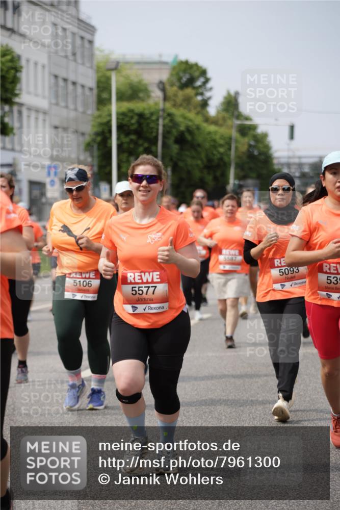 15.06.2025 - REWE Women's Run Jannik Wohlers http://msf.ph/oto/7961300 15.06.2025 09:46:07 Laufen 5106, 5577, 111, 5587, 5093, 53 meine-sportfotos.de