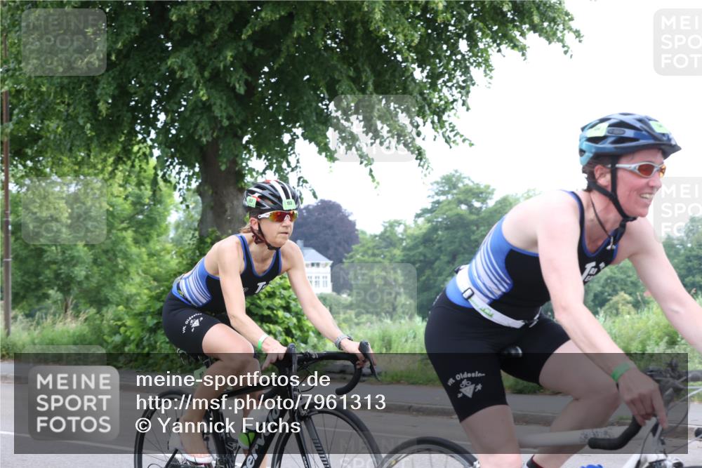 15.06.2025 - 7 Türme Triathlon Yannick Fuchs http://msf.ph/oto/7961313 15.06.2025 10:02:14 Radfahren 154, 156 meine-sportfotos.de