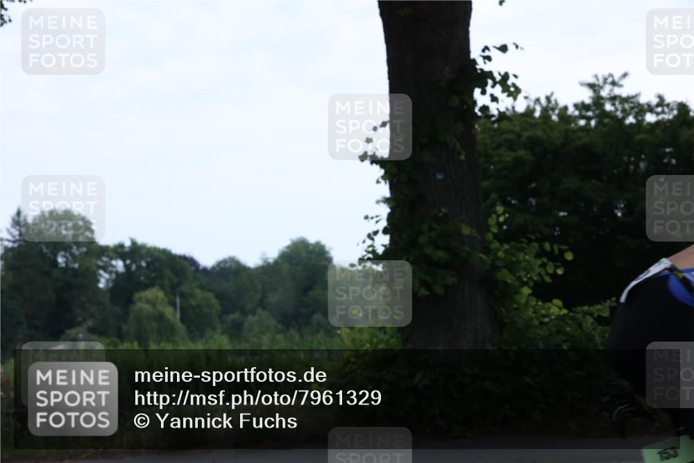 15.06.2025 - 7 Türme Triathlon Yannick Fuchs http://msf.ph/oto/7961329 15.06.2025 10:02:15 Radfahren 154, 156 meine-sportfotos.de
