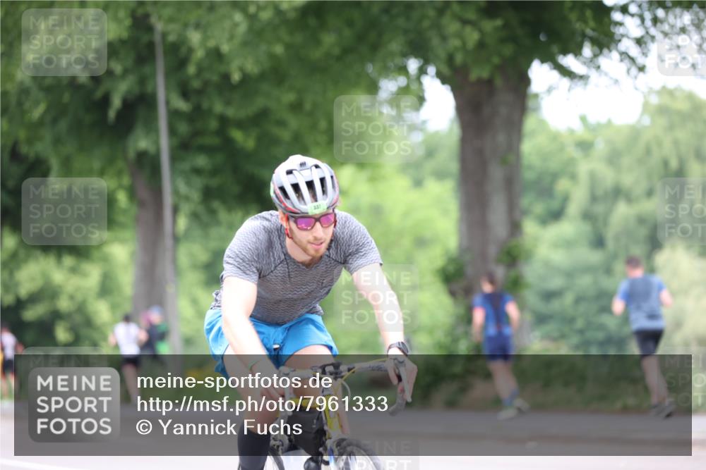 15.06.2025 - 7 Türme Triathlon Yannick Fuchs http://msf.ph/oto/7961333 15.06.2025 13:50:01 Radfahren 337, 1002 meine-sportfotos.de