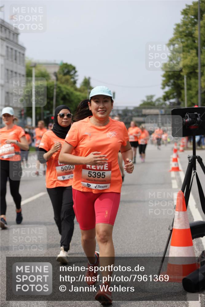 15.06.2025 - REWE Women's Run Jannik Wohlers http://msf.ph/oto/7961369 15.06.2025 09:46:08 Laufen 5093, 5395 meine-sportfotos.de