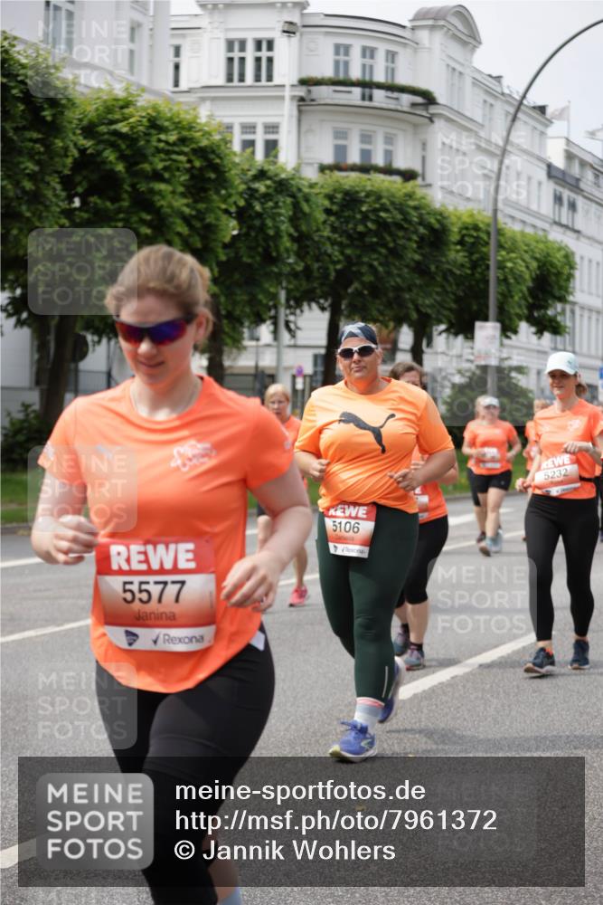 15.06.2025 - REWE Women's Run Jannik Wohlers http://msf.ph/oto/7961372 15.06.2025 09:46:09 Laufen 5577, 5106, 5232 meine-sportfotos.de
