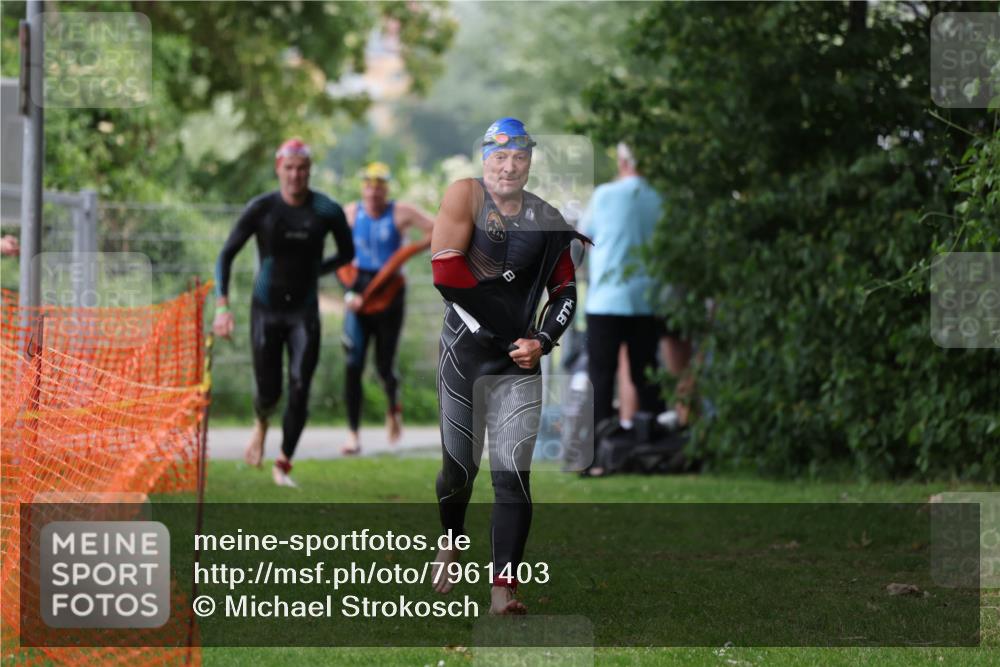 15.06.2025 - 7 Türme Triathlon Michael Strokosch http://msf.ph/oto/7961403 15.06.2025 12:13:25 Schwimmen 396, 494, 539 meine-sportfotos.de