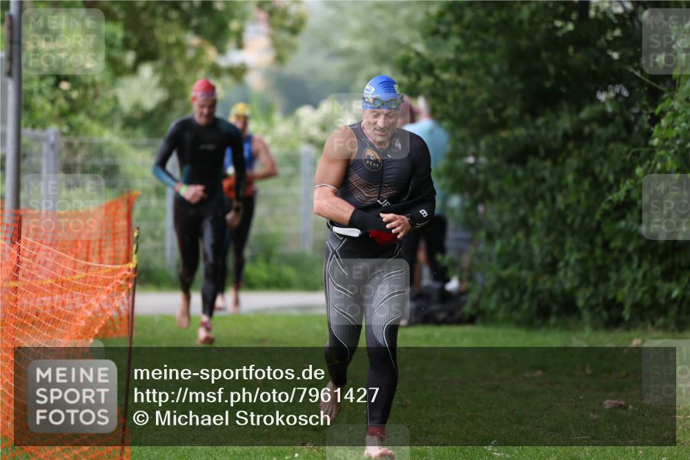 15.06.2025 - 7 Türme Triathlon Michael Strokosch http://msf.ph/oto/7961427 15.06.2025 12:13:25 Schwimmen 396, 494, 539 meine-sportfotos.de