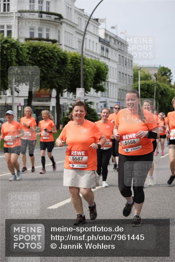 15.06.2025 - REWE Women's Run Jannik Wohlers http://msf.ph/oto/7961445 15.06.2025 09:46:12 Laufen 5006, 3038, 5587, 494, 5588 meine-sportfotos.de