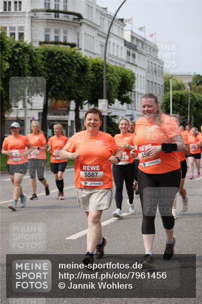15.06.2025 - REWE Women's Run Jannik Wohlers http://msf.ph/oto/7961456 15.06.2025 09:46:12 Laufen 5587, 94, 55 meine-sportfotos.de
