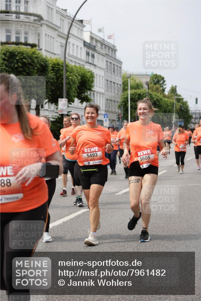 15.06.2025 - REWE Women's Run Jannik Wohlers http://msf.ph/oto/7961482 15.06.2025 09:46:13 Laufen 88, 5493, 5605 meine-sportfotos.de