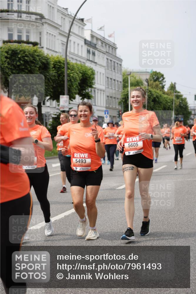 15.06.2025 - REWE Women's Run Jannik Wohlers http://msf.ph/oto/7961493 15.06.2025 09:46:13 Laufen 5493, 5605 meine-sportfotos.de