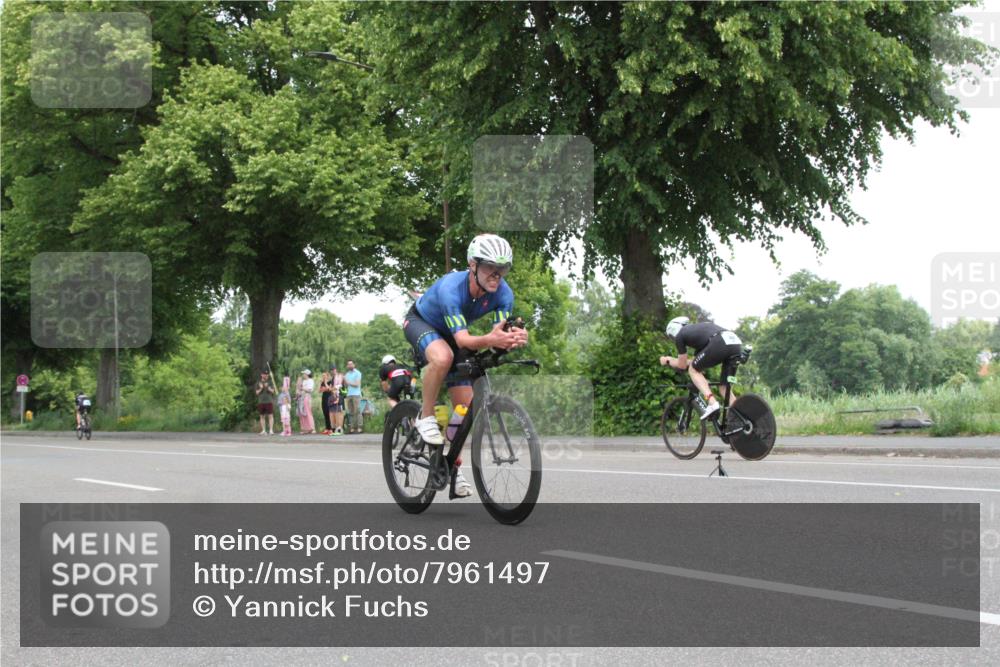 15.06.2025 - 7 Türme Triathlon Yannick Fuchs http://msf.ph/oto/7961497 15.06.2025 12:20:16 Radfahren  meine-sportfotos.de