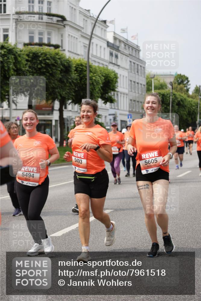 15.06.2025 - REWE Women's Run Jannik Wohlers http://msf.ph/oto/7961518 15.06.2025 09:46:13 Laufen 5494, 5493, 5605 meine-sportfotos.de