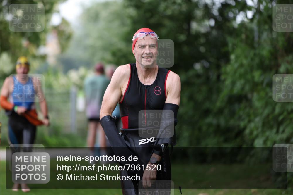 15.06.2025 - 7 Türme Triathlon Michael Strokosch http://msf.ph/oto/7961520 15.06.2025 12:13:30 Schwimmen 396, 494, 539, 566 meine-sportfotos.de