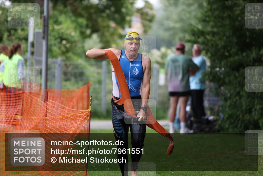 15.06.2025 - 7 Türme Triathlon Michael Strokosch http://msf.ph/oto/7961551 15.06.2025 12:13:32 Schwimmen 396, 494, 539, 566, 633 meine-sportfotos.de