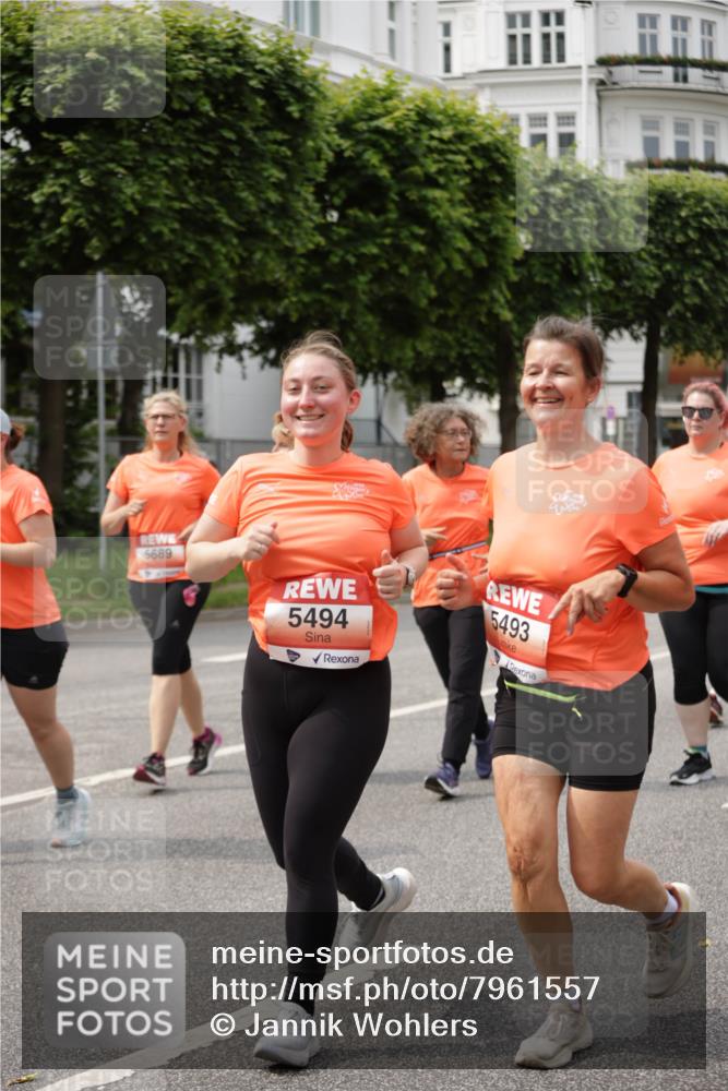 15.06.2025 - REWE Women's Run Jannik Wohlers http://msf.ph/oto/7961557 15.06.2025 09:46:14 Laufen 5689, 5494, 5493 meine-sportfotos.de