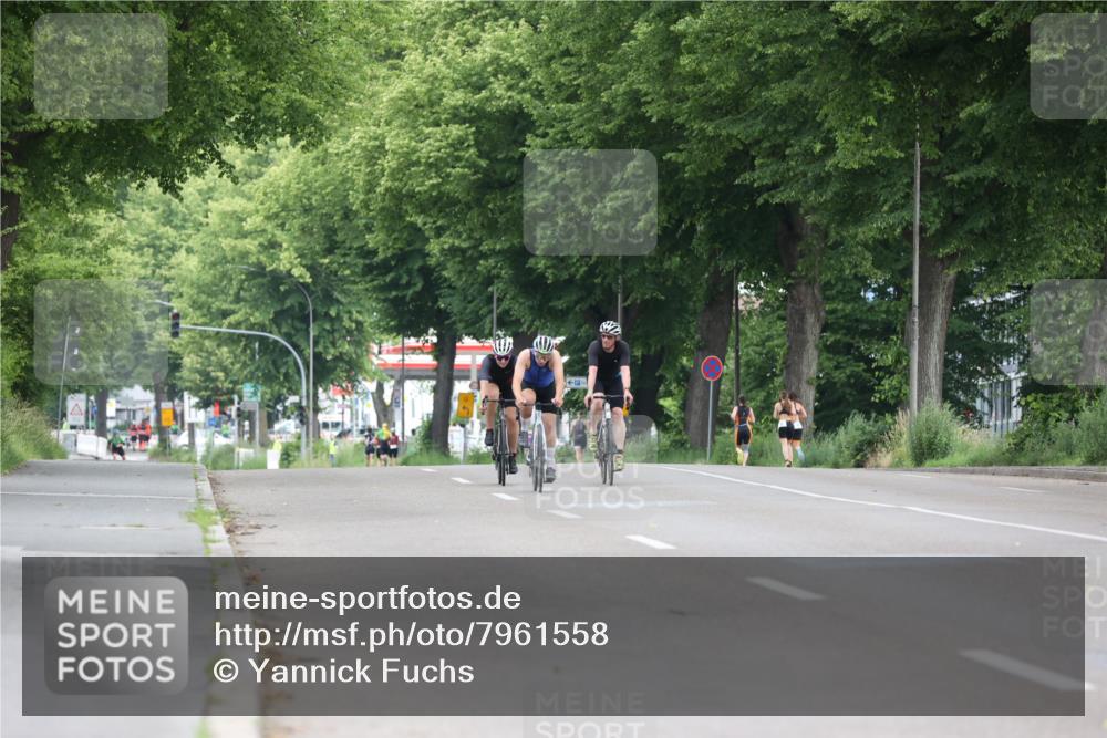 15.06.2025 - 7 Türme Triathlon Yannick Fuchs http://msf.ph/oto/7961558 15.06.2025 10:03:33 Radfahren  meine-sportfotos.de