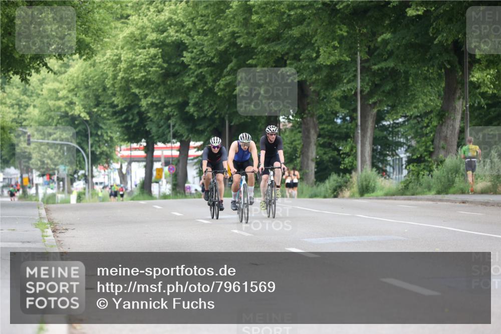 15.06.2025 - 7 Türme Triathlon Yannick Fuchs http://msf.ph/oto/7961569 15.06.2025 10:03:34 Radfahren  meine-sportfotos.de