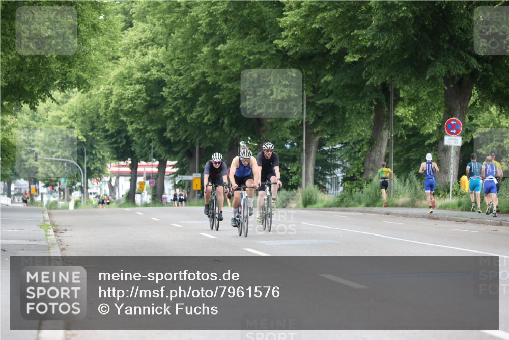 15.06.2025 - 7 Türme Triathlon Yannick Fuchs http://msf.ph/oto/7961576 15.06.2025 10:03:35 Radfahren  meine-sportfotos.de