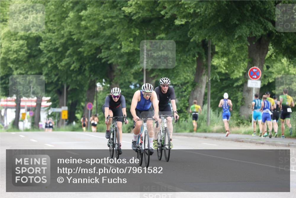15.06.2025 - 7 Türme Triathlon Yannick Fuchs http://msf.ph/oto/7961582 15.06.2025 10:03:36 Radfahren  meine-sportfotos.de