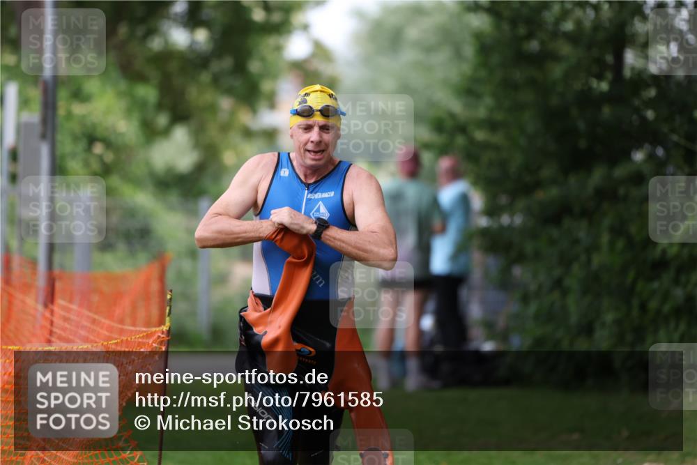 15.06.2025 - 7 Türme Triathlon Michael Strokosch http://msf.ph/oto/7961585 15.06.2025 12:13:33 Schwimmen 396, 494, 539, 566, 633 meine-sportfotos.de