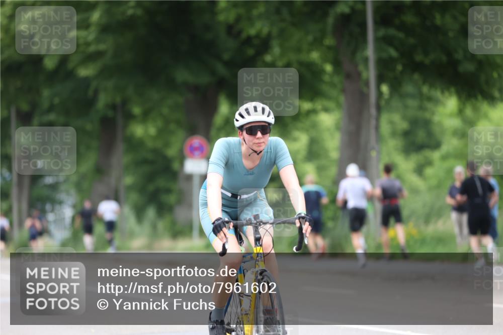 15.06.2025 - 7 Türme Triathlon Yannick Fuchs http://msf.ph/oto/7961602 15.06.2025 13:50:29 Radfahren 822, 839, 850, 866 meine-sportfotos.de