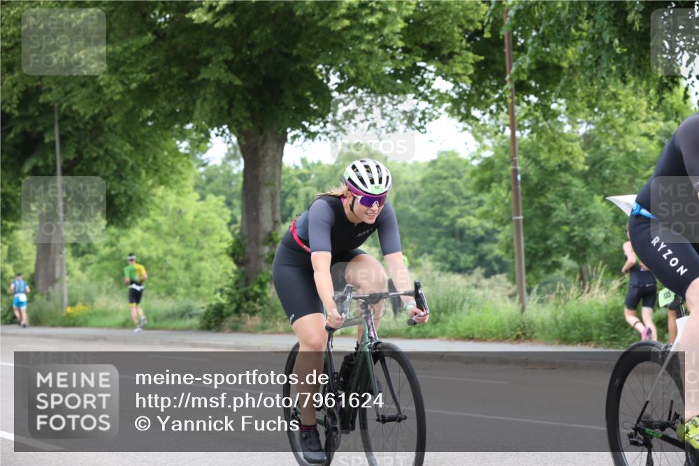 15.06.2025 - 7 Türme Triathlon Yannick Fuchs http://msf.ph/oto/7961624 15.06.2025 10:03:38 Radfahren  meine-sportfotos.de