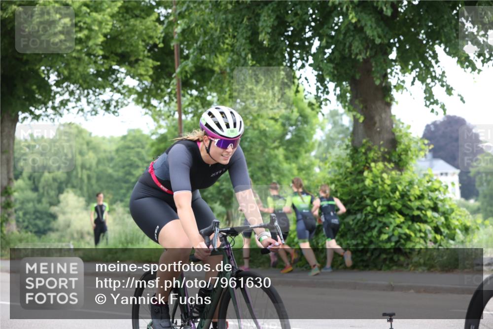 15.06.2025 - 7 Türme Triathlon Yannick Fuchs http://msf.ph/oto/7961630 15.06.2025 10:03:38 Radfahren  meine-sportfotos.de