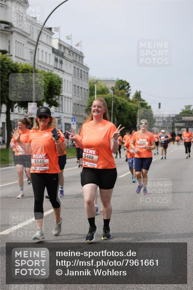 15.06.2025 - REWE Women's Run Jannik Wohlers http://msf.ph/oto/7961661 15.06.2025 09:46:19 Laufen 5545, 5488, 5145 meine-sportfotos.de