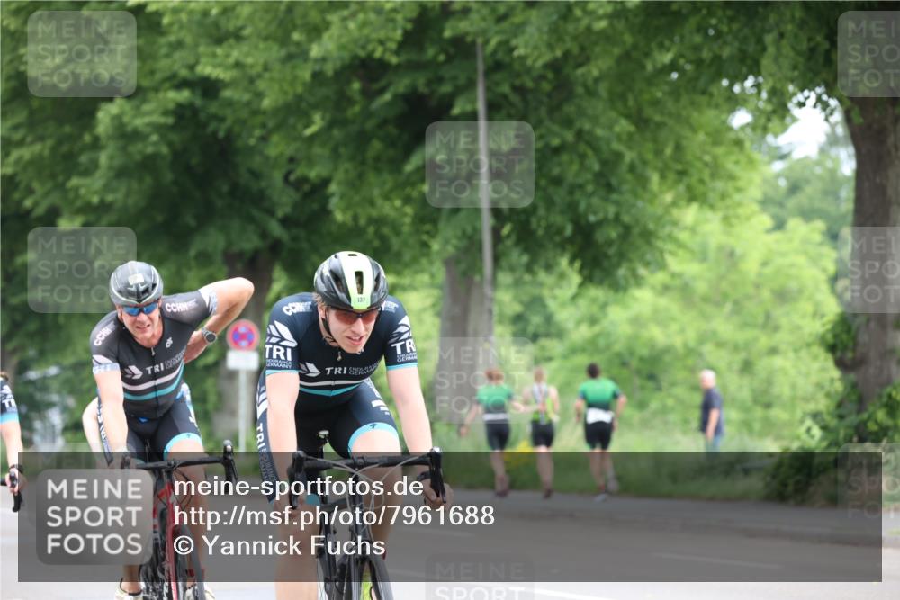 15.06.2025 - 7 Türme Triathlon Yannick Fuchs http://msf.ph/oto/7961688 15.06.2025 10:05:53 Radfahren 137, 139, 140, 145, 146, 148 meine-sportfotos.de