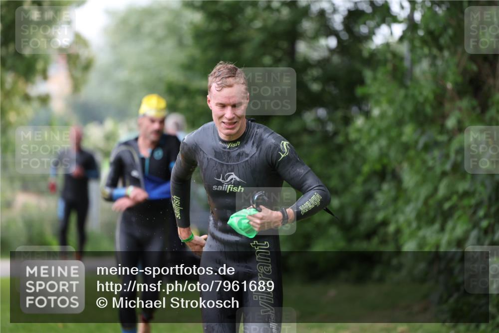 15.06.2025 - 7 Türme Triathlon Michael Strokosch http://msf.ph/oto/7961689 15.06.2025 12:13:48 Schwimmen 395, 497, 543, 566, 599, 633 meine-sportfotos.de
