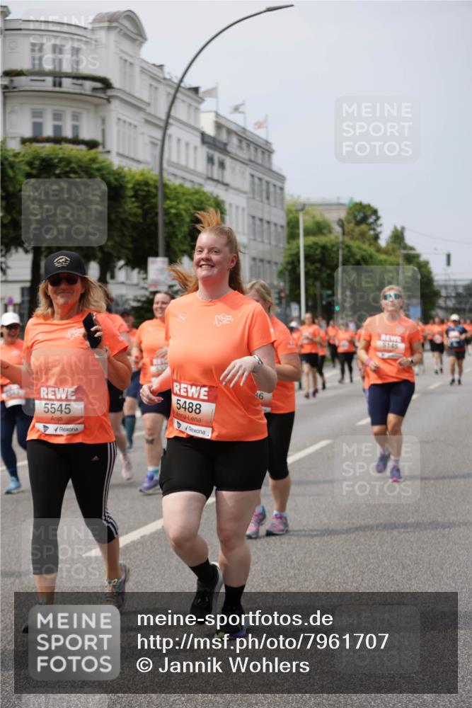 15.06.2025 - REWE Women's Run Jannik Wohlers http://msf.ph/oto/7961707 15.06.2025 09:46:20 Laufen 5545, 5488, 5145 meine-sportfotos.de