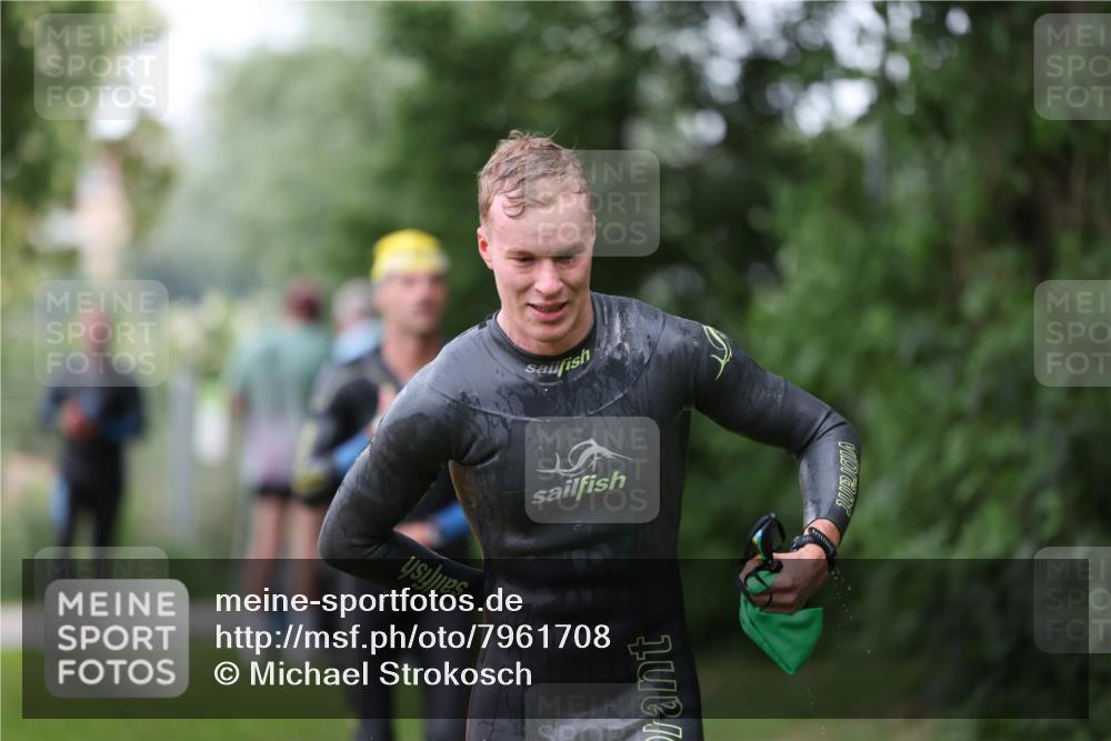 15.06.2025 - 7 Türme Triathlon Michael Strokosch http://msf.ph/oto/7961708 15.06.2025 12:13:49 Schwimmen 395, 497, 501, 543, 566, 599, 633 meine-sportfotos.de
