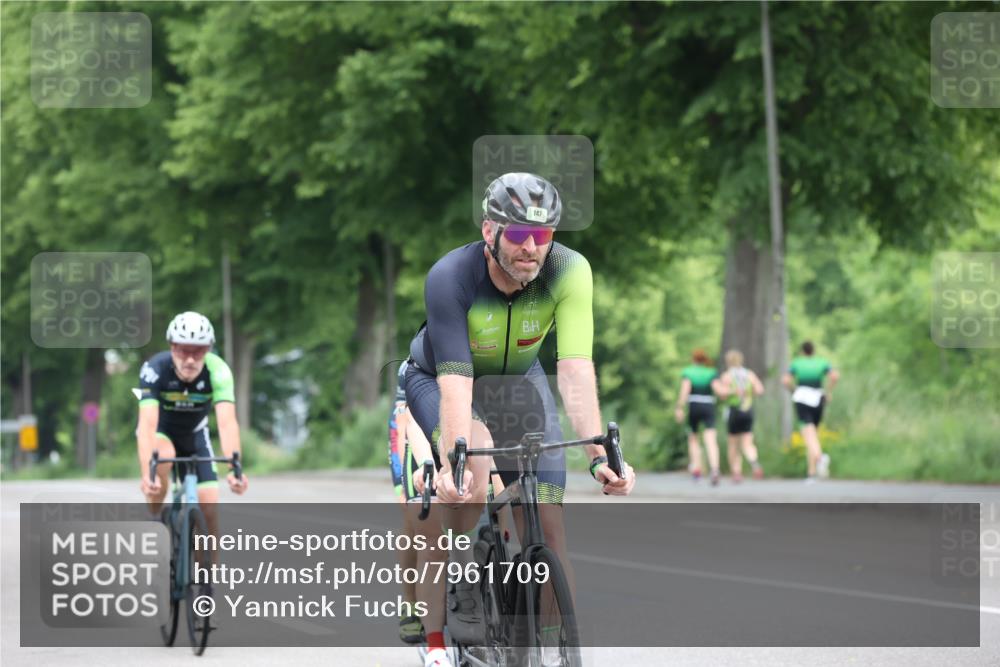 15.06.2025 - 7 Türme Triathlon Yannick Fuchs http://msf.ph/oto/7961709 15.06.2025 10:05:55 Radfahren 137, 139, 140, 145, 146, 148 meine-sportfotos.de
