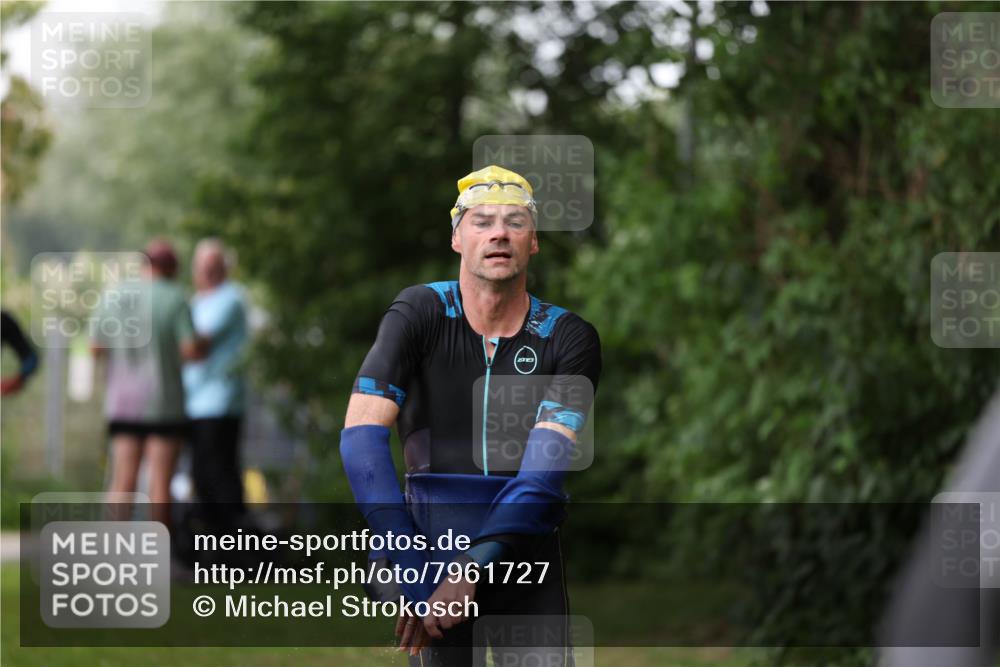 15.06.2025 - 7 Türme Triathlon Michael Strokosch http://msf.ph/oto/7961727 15.06.2025 12:13:50 Schwimmen 395, 497, 501, 543, 566, 599, 633 meine-sportfotos.de
