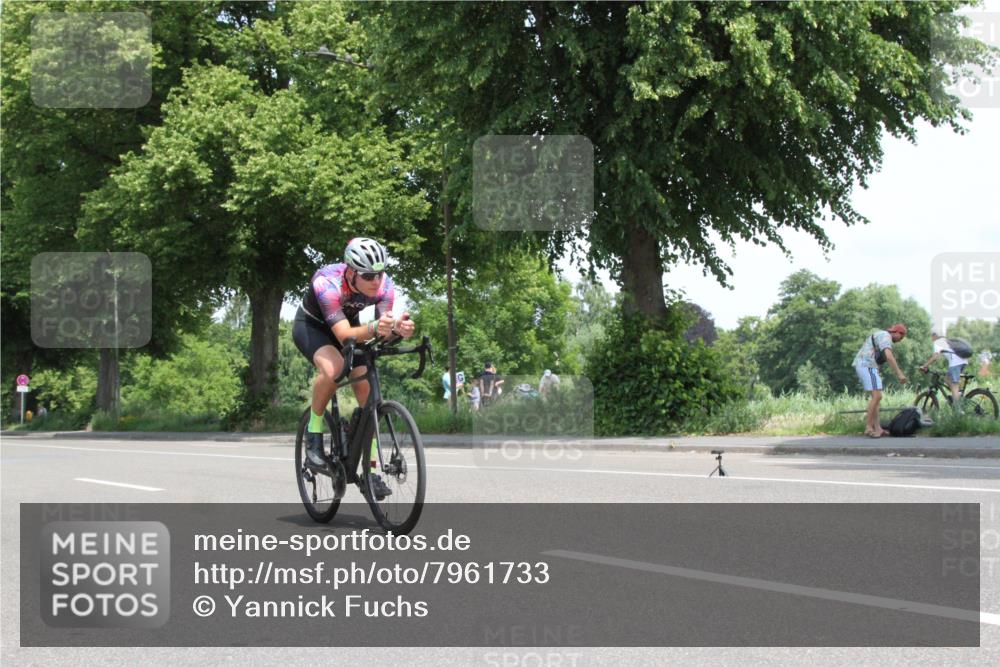 15.06.2025 - 7 Türme Triathlon Yannick Fuchs http://msf.ph/oto/7961733 15.06.2025 12:29:43 Radfahren  meine-sportfotos.de