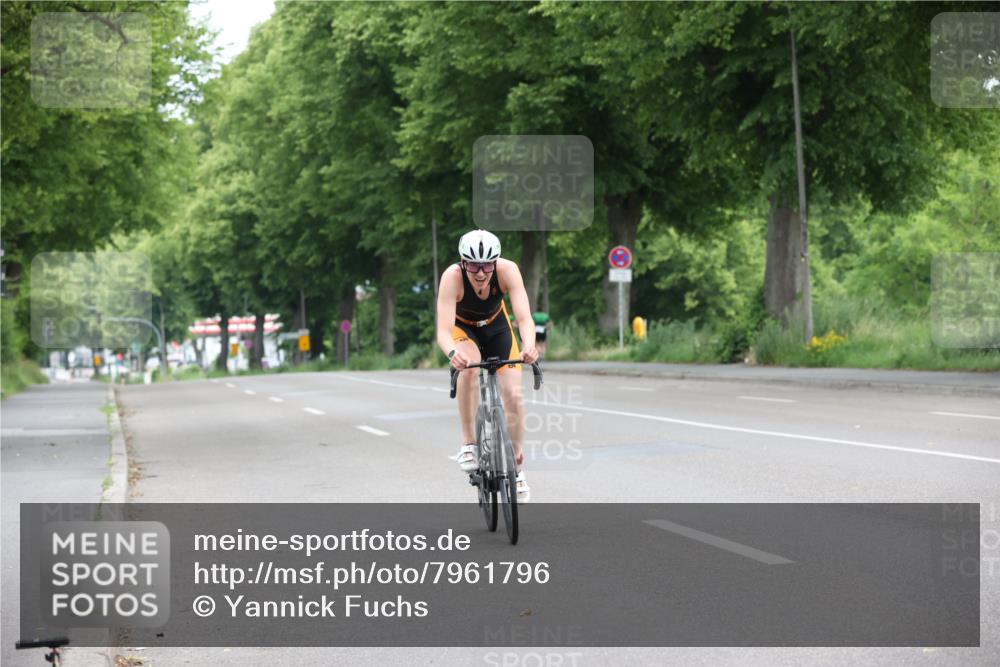 15.06.2025 - 7 Türme Triathlon Yannick Fuchs http://msf.ph/oto/7961796 15.06.2025 10:06:09 Radfahren 70 meine-sportfotos.de