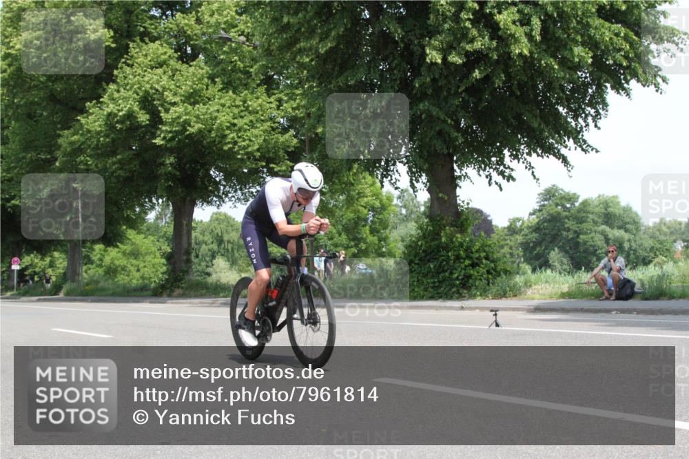 15.06.2025 - 7 Türme Triathlon Yannick Fuchs http://msf.ph/oto/7961814 15.06.2025 12:31:15 Radfahren  meine-sportfotos.de