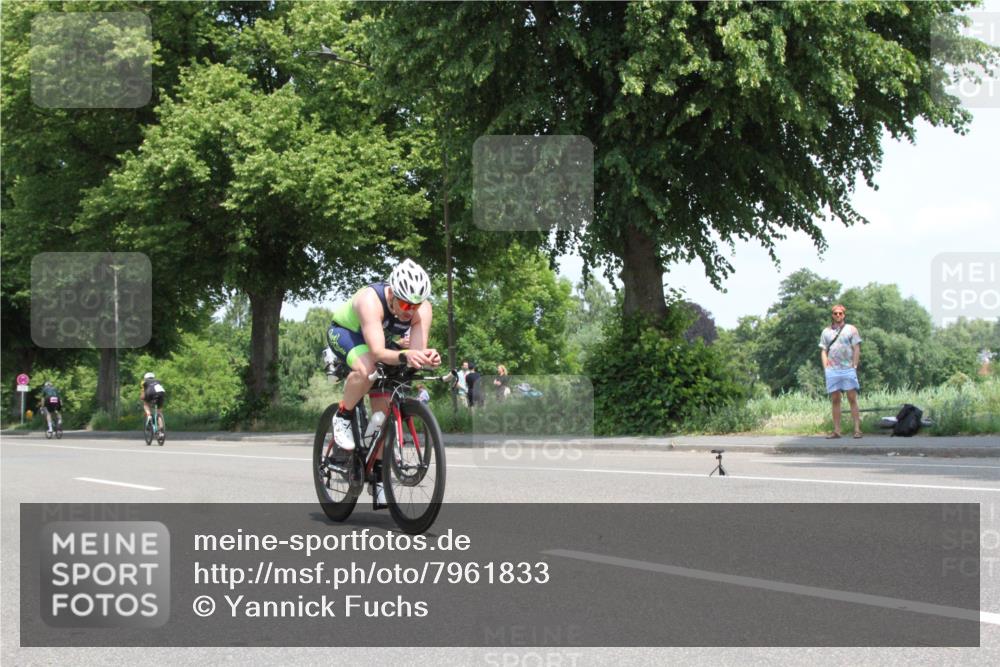 15.06.2025 - 7 Türme Triathlon Yannick Fuchs http://msf.ph/oto/7961833 15.06.2025 12:32:13 Radfahren  meine-sportfotos.de