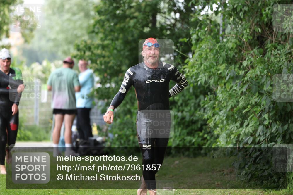 15.06.2025 - 7 Türme Triathlon Michael Strokosch http://msf.ph/oto/7961857 15.06.2025 12:14:04 Schwimmen 395, 439, 442, 466, 497, 501, 543, 599 meine-sportfotos.de