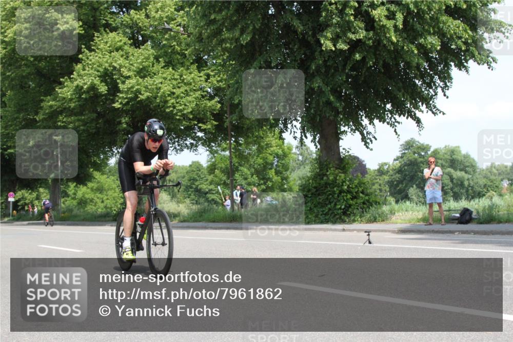 15.06.2025 - 7 Türme Triathlon Yannick Fuchs http://msf.ph/oto/7961862 15.06.2025 12:32:50 Radfahren  meine-sportfotos.de