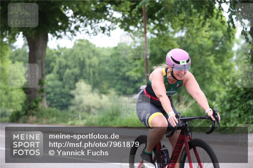 15.06.2025 - 7 Türme Triathlon Yannick Fuchs http://msf.ph/oto/7961879 15.06.2025 10:07:00 Radfahren  meine-sportfotos.de