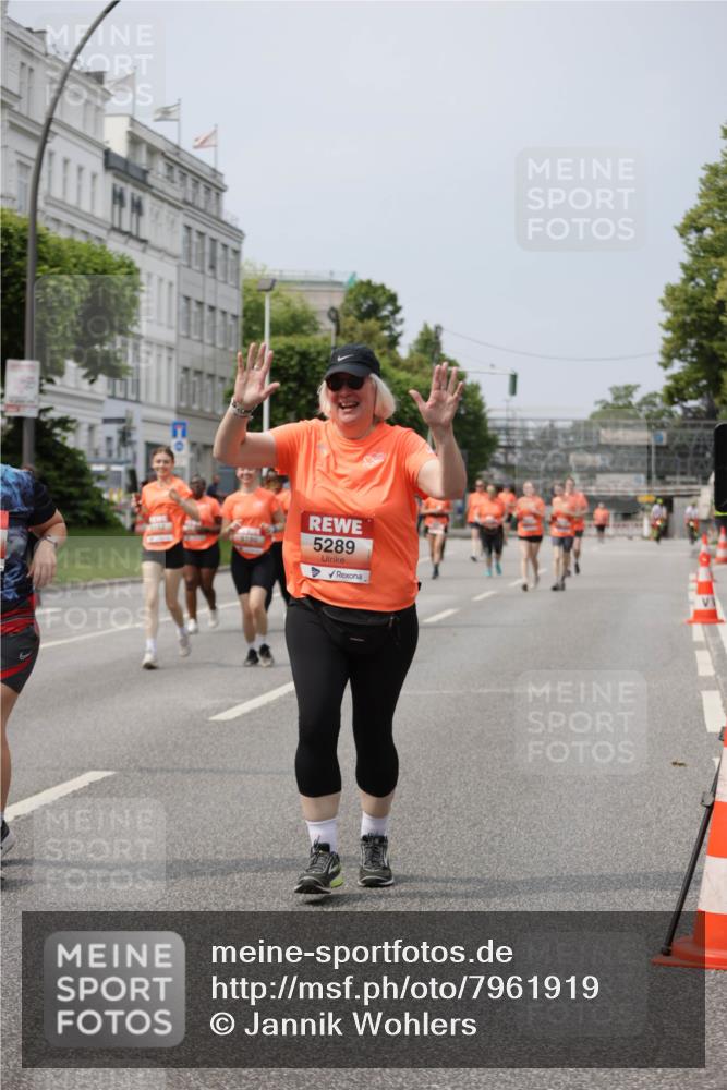 15.06.2025 - REWE Women's Run Jannik Wohlers http://msf.ph/oto/7961919 15.06.2025 09:46:31 Laufen 5180, 5289 meine-sportfotos.de