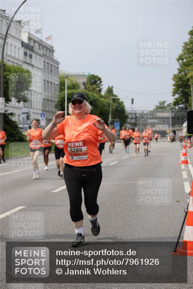 15.06.2025 - REWE Women's Run Jannik Wohlers http://msf.ph/oto/7961926 15.06.2025 09:46:32 Laufen 5289 meine-sportfotos.de
